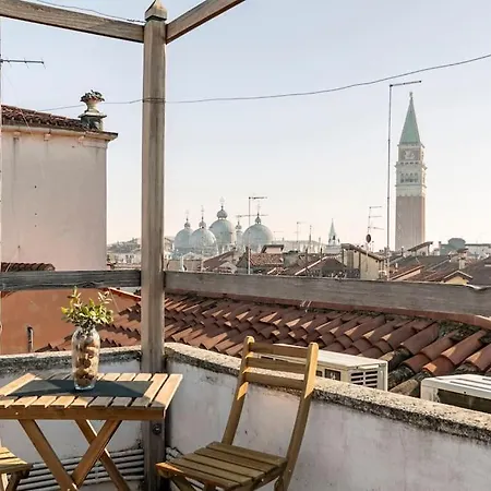 Ihomes Rialto-Corte Del Calice-Attico Vista Centro Venice Exterior photo